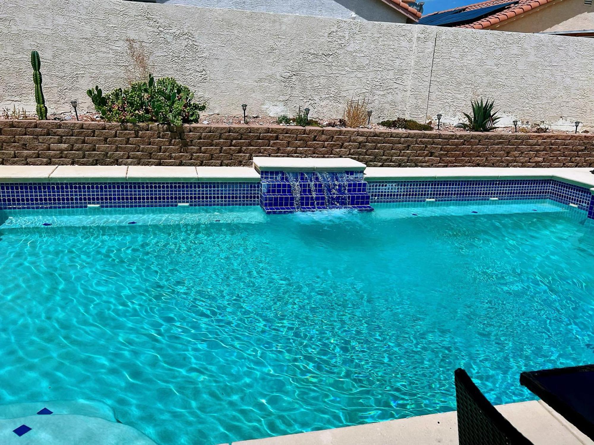 Amazing Heated Pool And Private Hot Tub 3Br In Heart Of Lv Villa Las Vegas Bagian luar foto