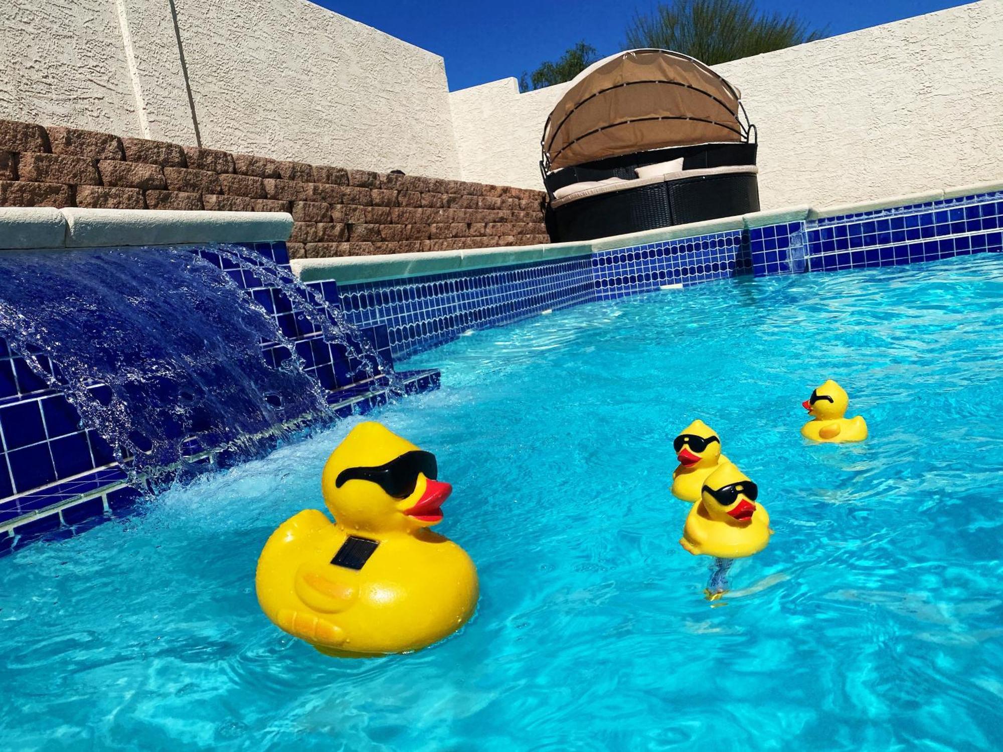 Amazing Heated Pool And Private Hot Tub 3Br In Heart Of Lv Villa Las Vegas Bagian luar foto