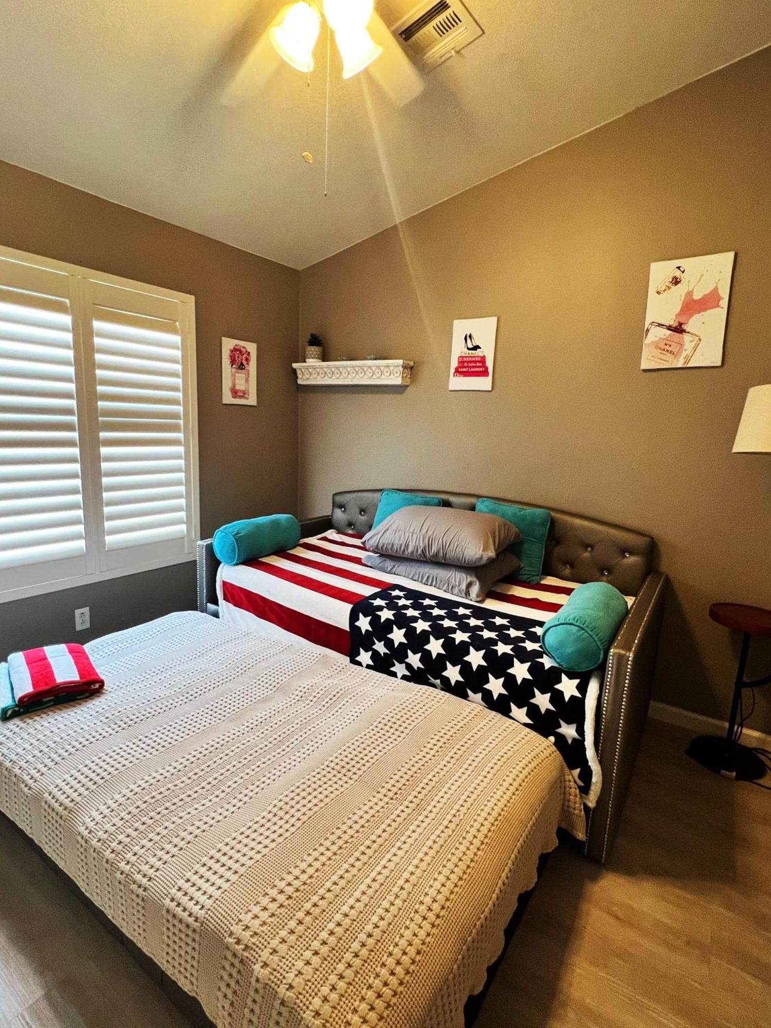 Amazing Heated Pool And Private Hot Tub 3Br In Heart Of Lv Villa Las Vegas Bagian luar foto