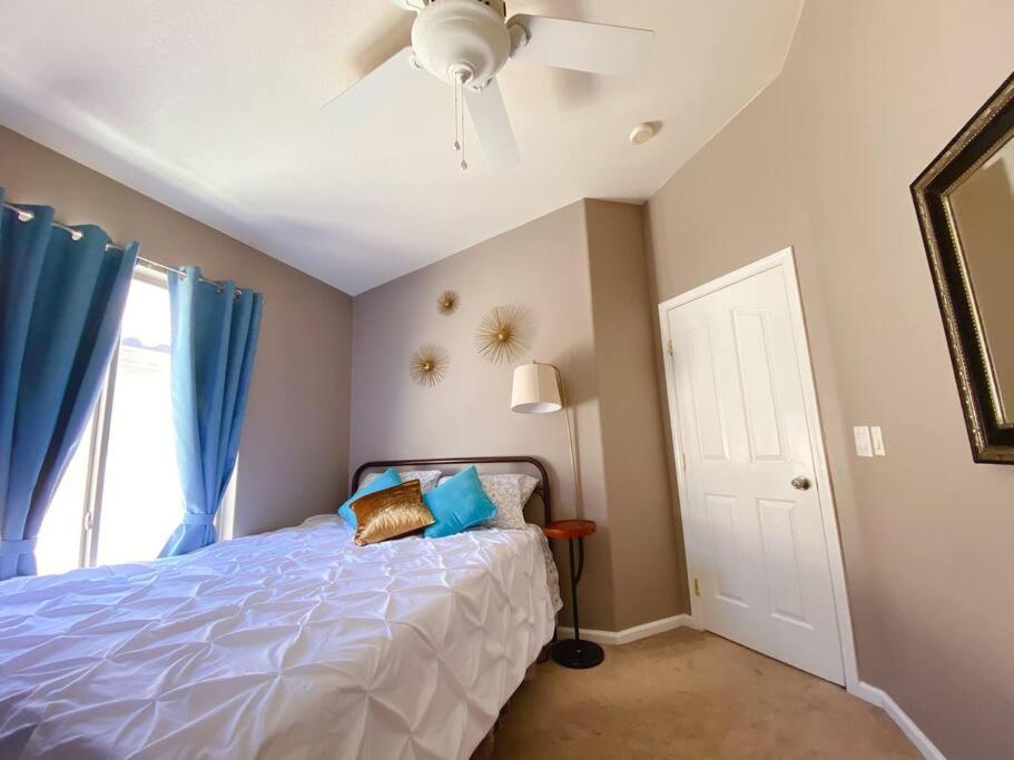 Amazing Heated Pool And Private Hot Tub 3Br In Heart Of Lv Villa Las Vegas Bagian luar foto