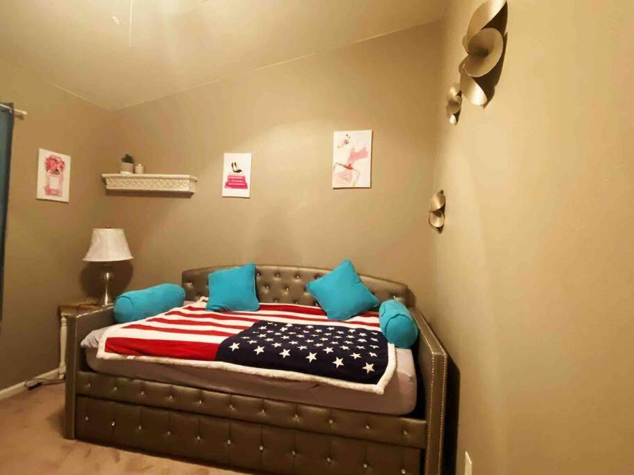 Amazing Heated Pool And Private Hot Tub 3Br In Heart Of Lv Villa Las Vegas Bagian luar foto