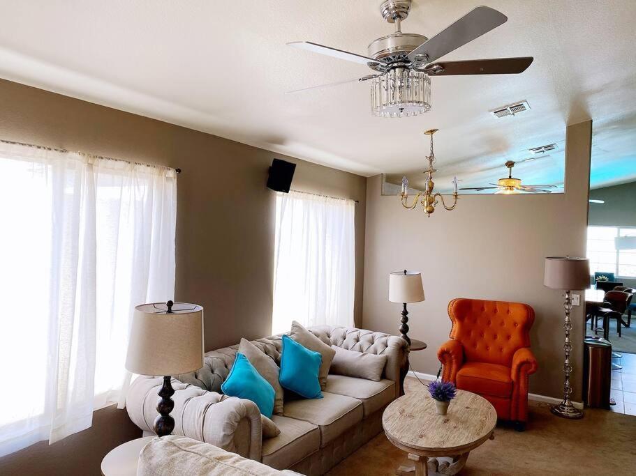 Amazing Heated Pool And Private Hot Tub 3Br In Heart Of Lv Villa Las Vegas Bagian luar foto