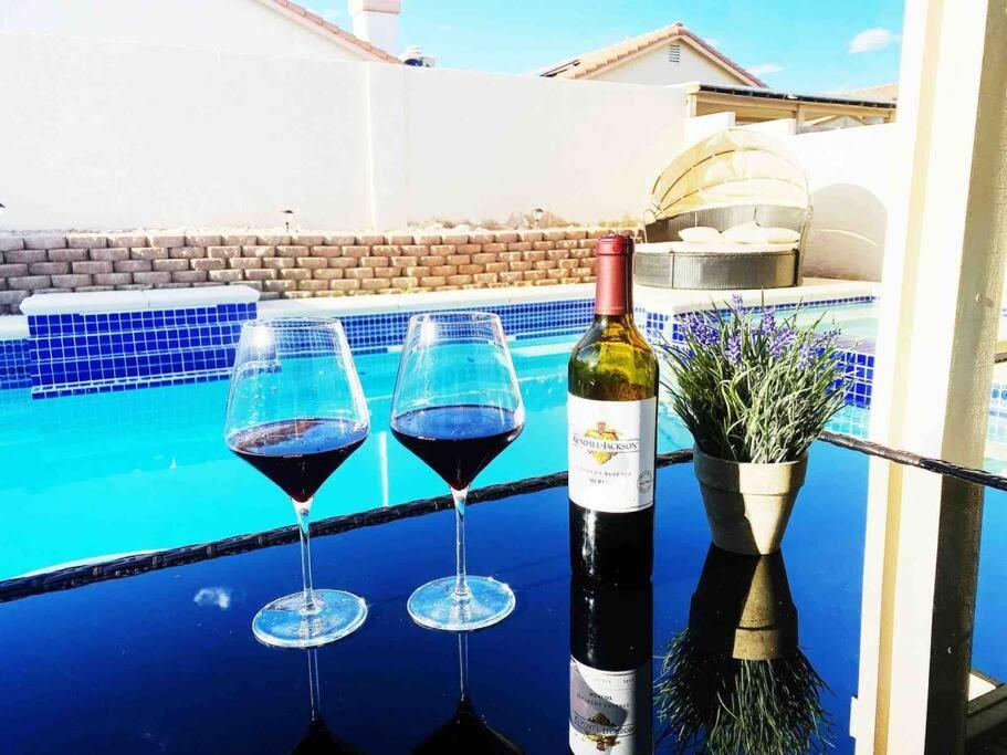 Amazing Heated Pool And Private Hot Tub 3Br In Heart Of Lv Villa Las Vegas Bagian luar foto